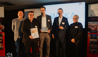 WILKA-medewerkers ontvangen in Merelbeke, op de vooravond van Polyclose 2026, de EBH-prijs “Leverancier van het Jaar Benelux” in de categorie Opleidingsondersteuning.